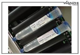 全自動臥式圓瓶貼標機_ 高速臥式圓瓶貼標機_東莞市萬志自動化科技有限公司